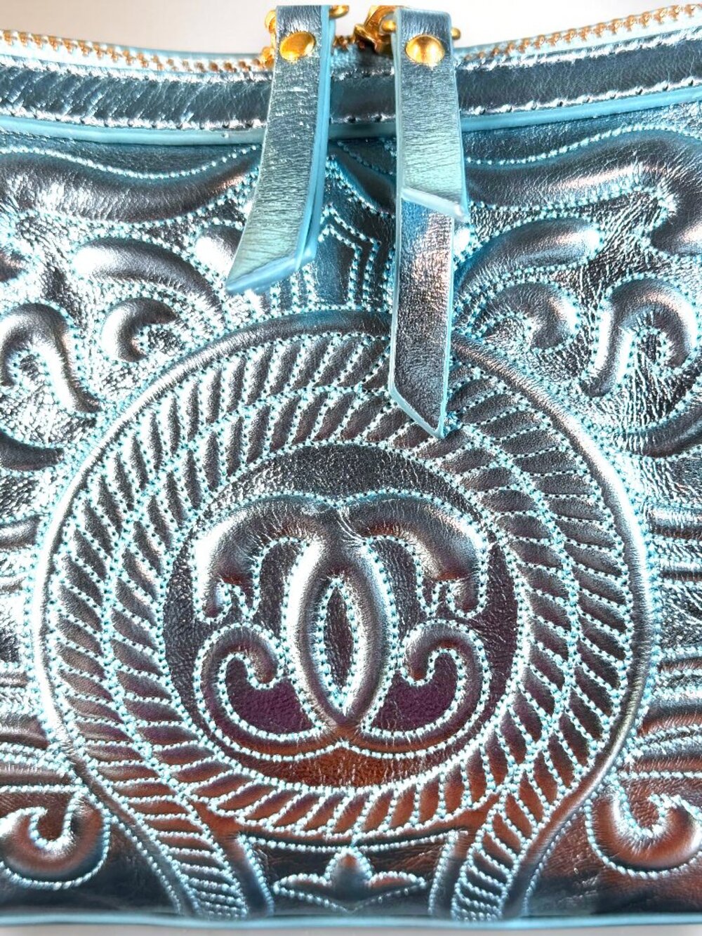 Sharif 1827 Metallic Peacock Blue Embossed Leather Crossbody Shoulder Bag - Picture 3 of 13